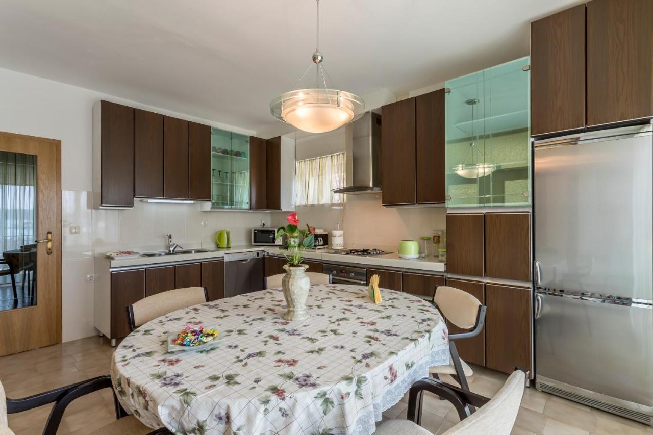 Villa Ratka Trogir Eksteriør billede