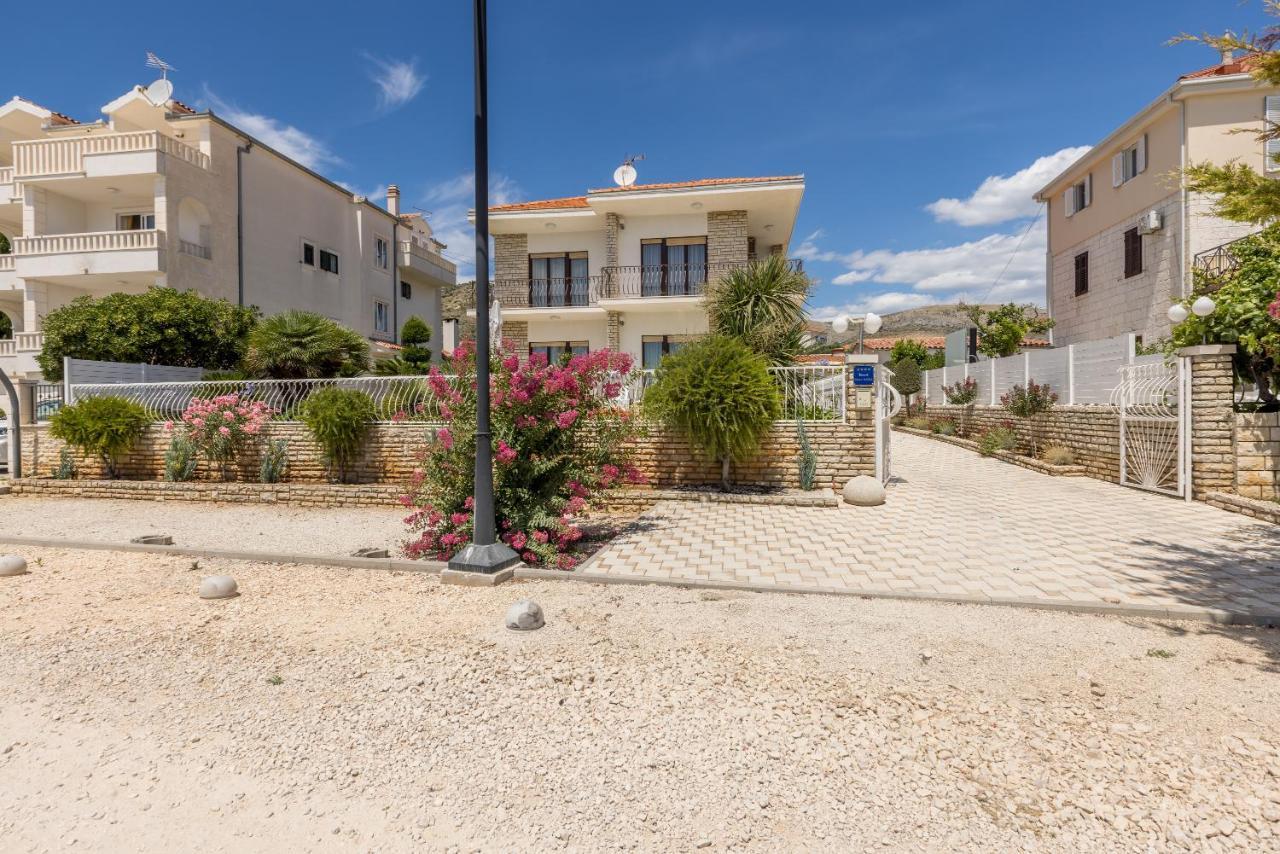 Villa Ratka Trogir Eksteriør billede