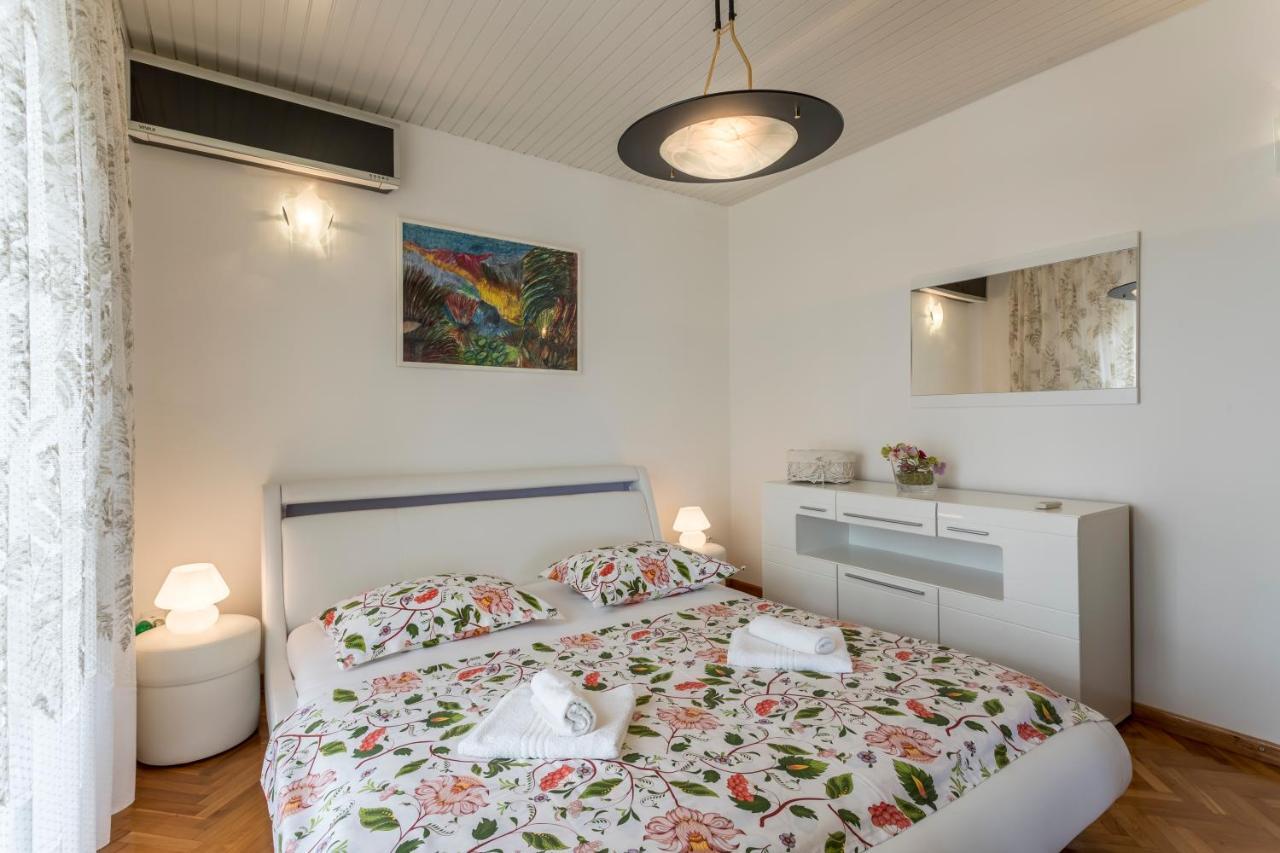 Villa Ratka Trogir Eksteriør billede