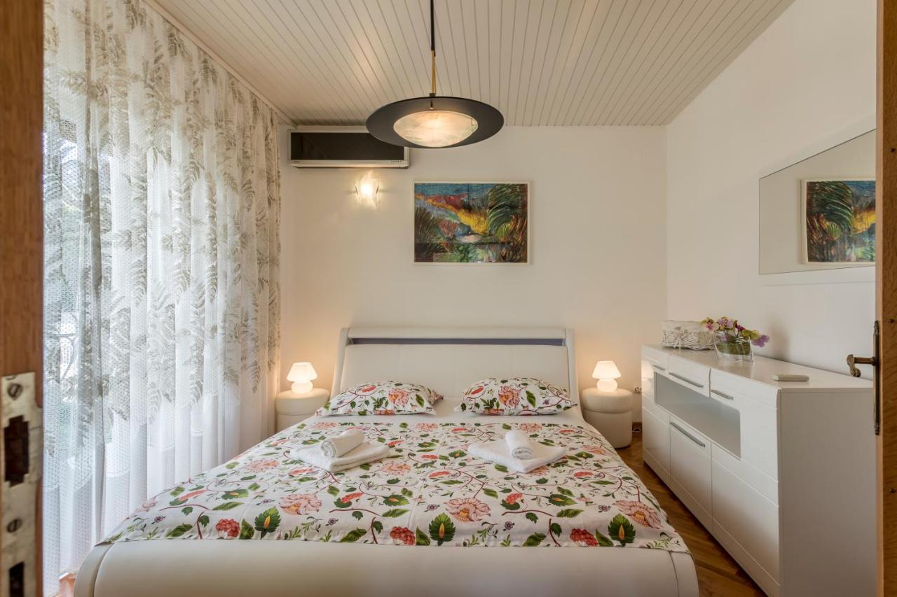Villa Ratka Trogir Eksteriør billede